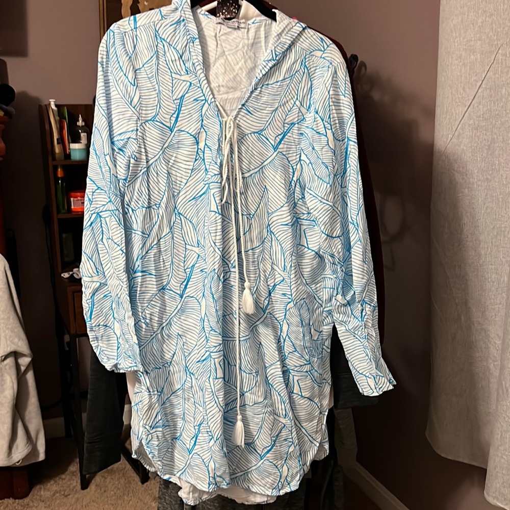 Charlie Holiday Swim Coverup - Picture 3 of 8